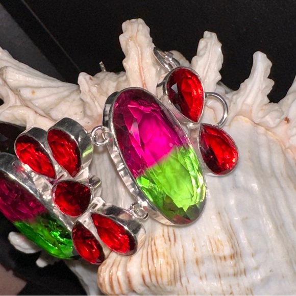 Gorgeous Tourmaline bi-color + Garnet gem cluster statement cuff bracelet - Picture 6 of 10